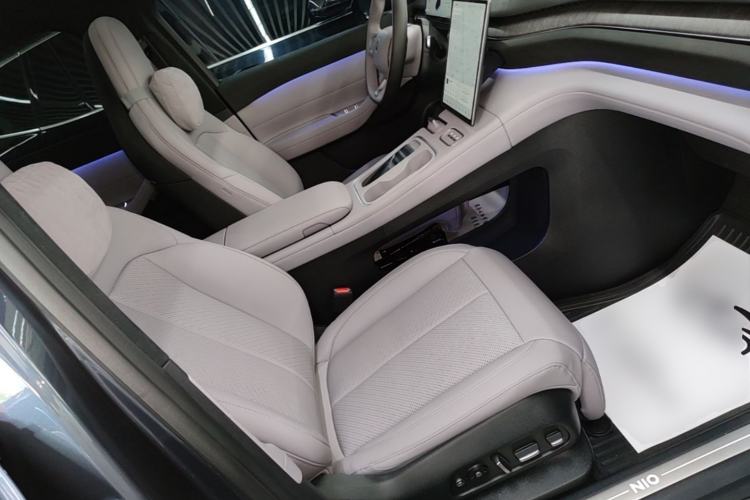 Used Nio EC6 2024 75 kWh Right Front Seat