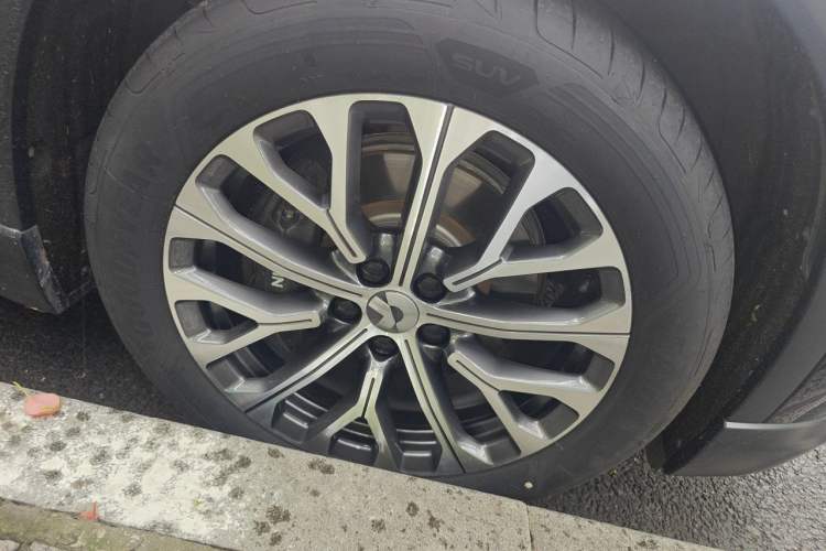 Used Nio EC6 2024 75 kWh Right Front Wheel Hub