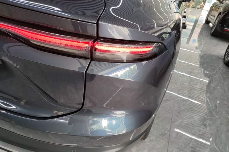 Used Nio EC6 2024 75 kWh Right Rear Taillight