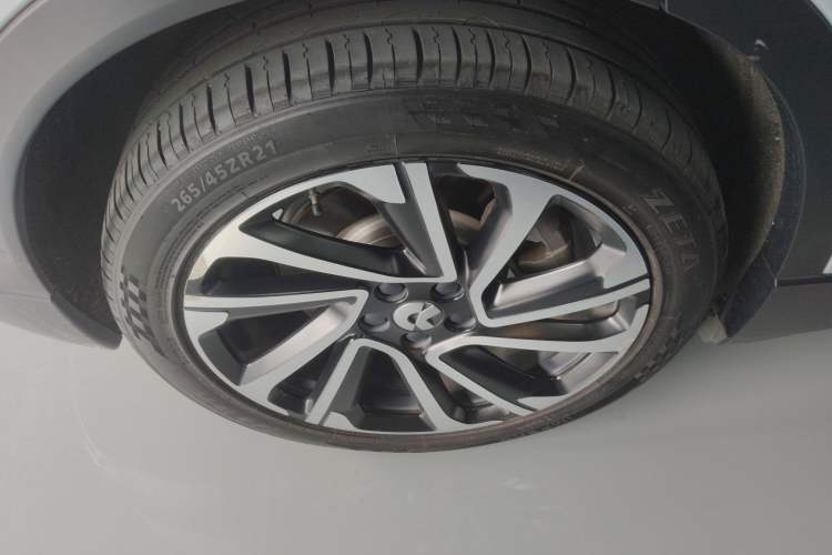 Used Nio EC6 2024 75 kWh Right Rear Wheel Hub