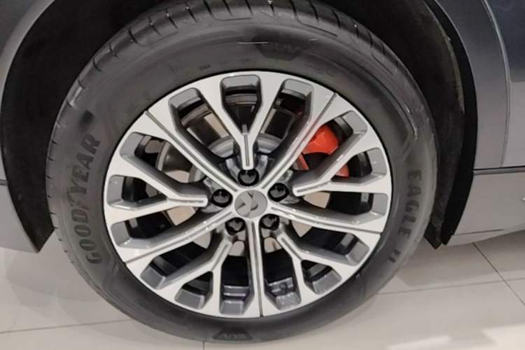 Used Nio EC6 2024 75 kWh Right Rear Wheel Hub