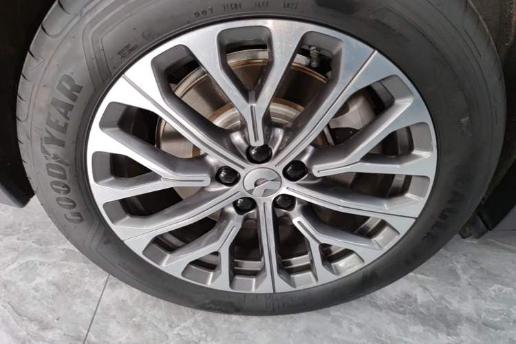 Used Nio EC6 2024 75 kWh Right Rear Wheel Hub