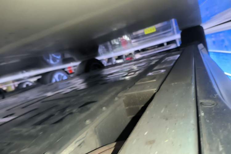 Used Nio EC6 2024 75 kWh Right Side Sill