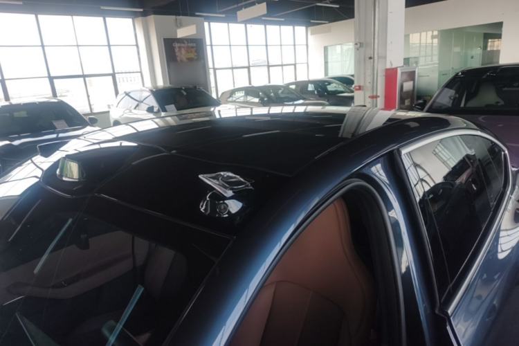 Used Nio EC6 2024 75 kWh Roof