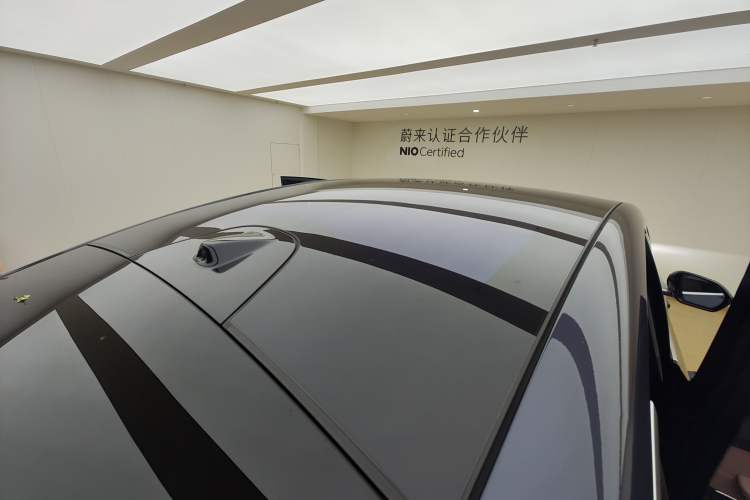 Used Nio EC6 2024 75 kWh Roof