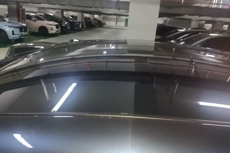 Used Nio EC6 2024 75 kWh Roof