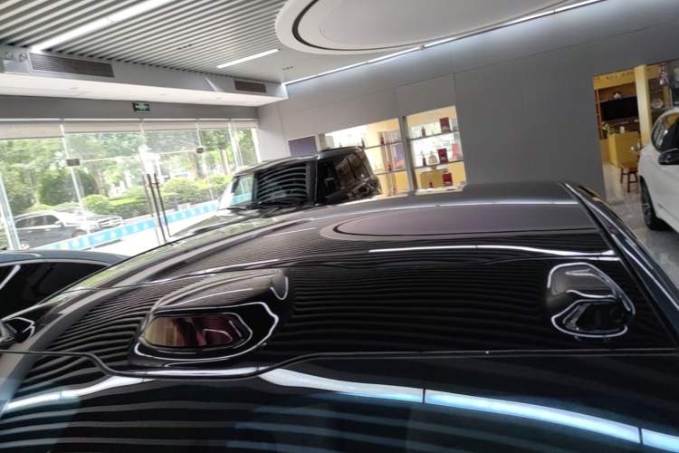 Used Nio EC6 2024 75 kWh Roof