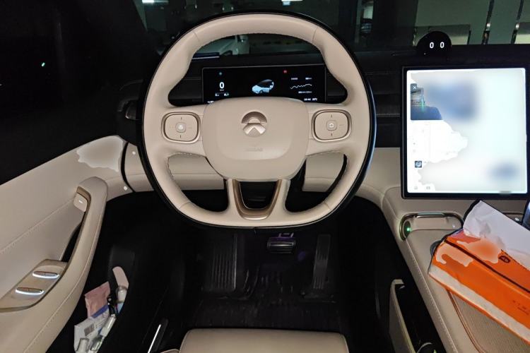 Used Nio EC6 2024 75 kWh Steering Wheel