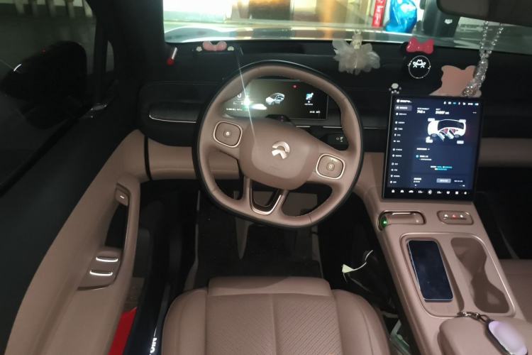Used Nio EC6 2024 75 kWh Steering Wheel