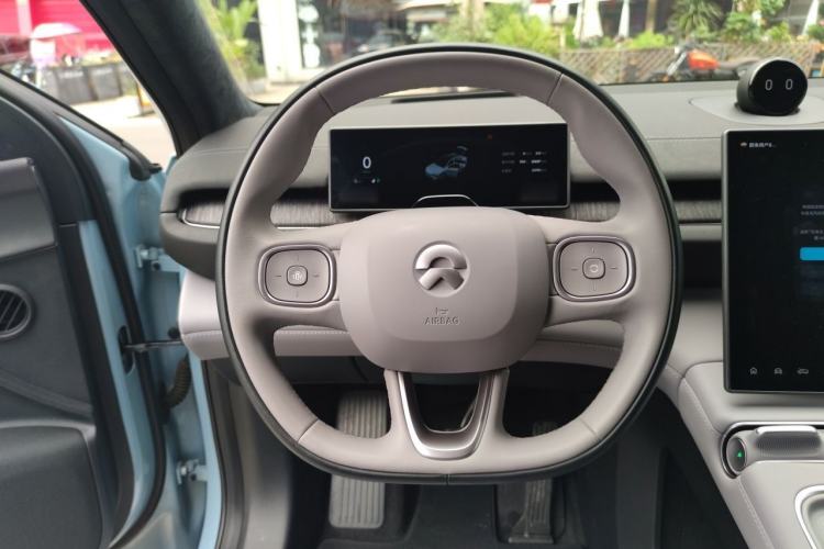 Used Nio EC6 2024 75 kWh Steering Wheel