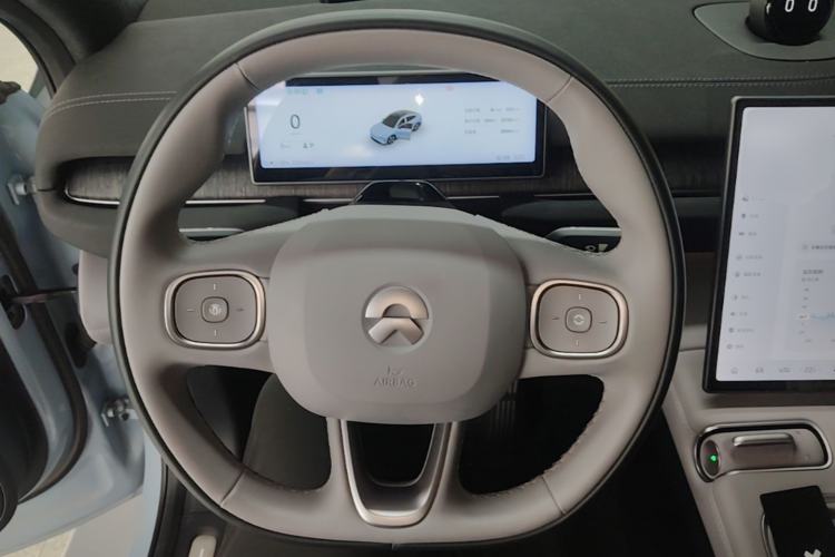 Used Nio EC6 2024 75 kWh Steering Wheel