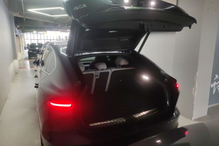 Used Nio EC6 2024 75 kWh Trunk