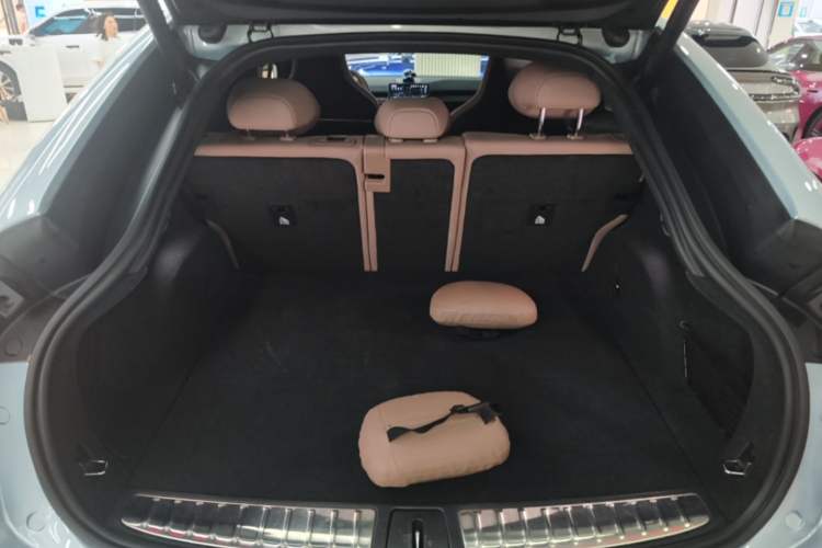 Used Nio EC6 2024 75 kWh Trunk