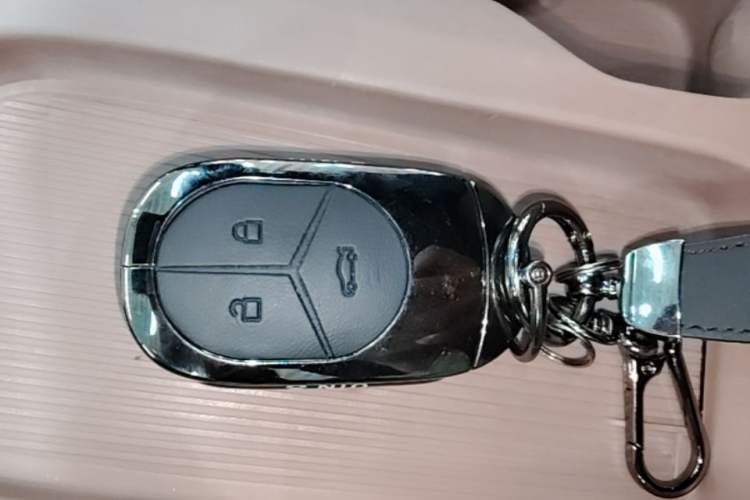 Used Nio EC6 2024 75 kWh Vehicle Key