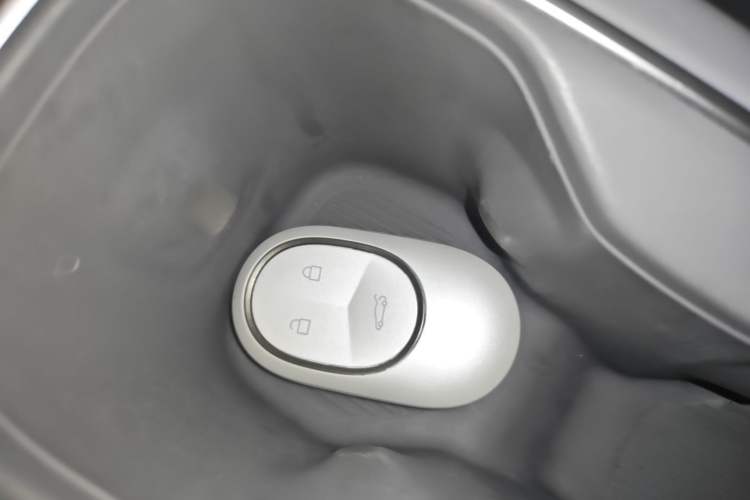 Used Nio EC6 2024 75 kWh Vehicle Key