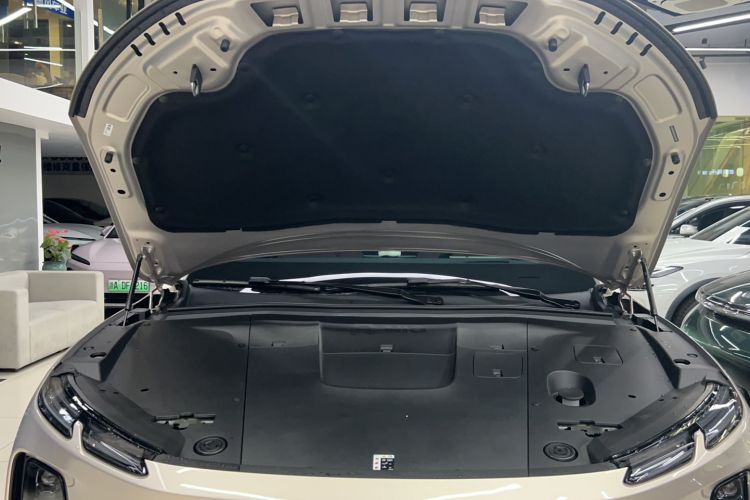 Used Nio EC6 2024 75 kWh Engine Bay