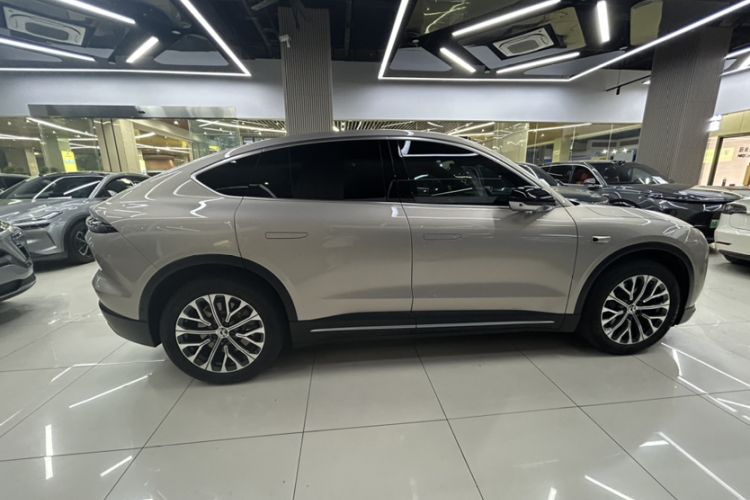 Used Nio EC6 2024 75 kWh Exterior 2