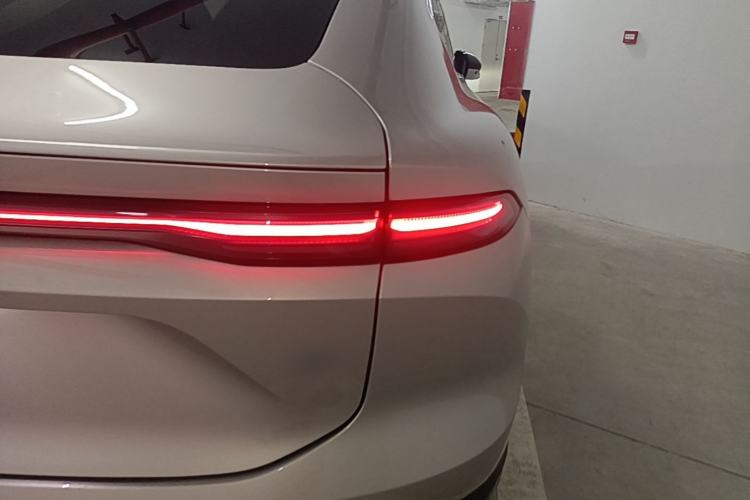 Used Nio EC6 2024 75 kWh Exterior 3