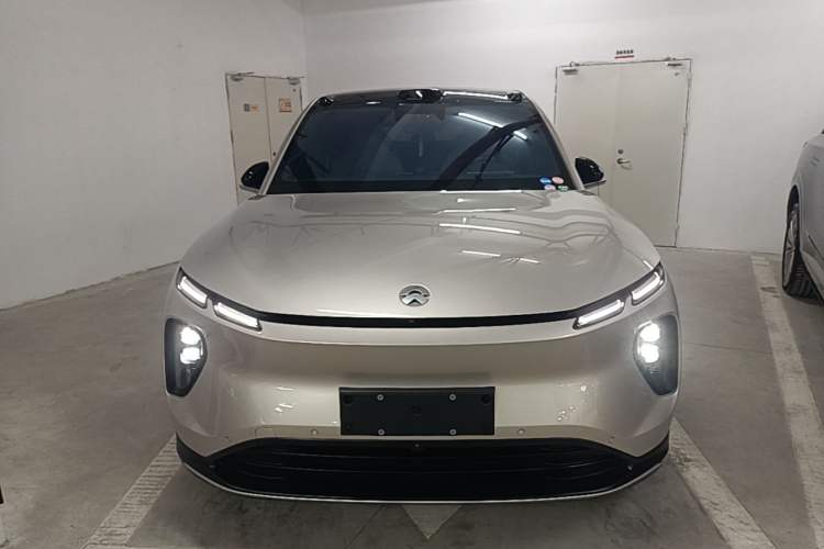 Used Nio EC6 2024 75 kWh Front
