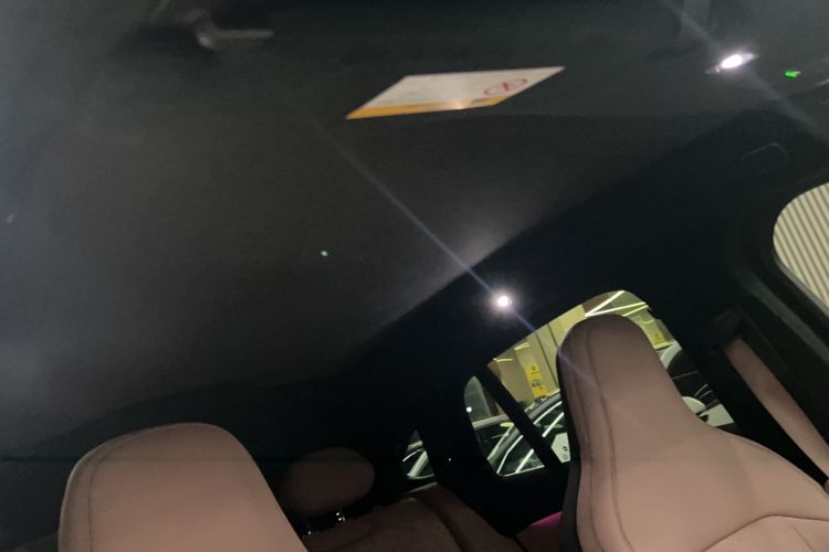 Used Nio EC6 2024 75 kWh Headliner