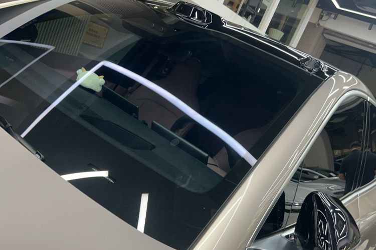Used Nio EC6 2024 75 kWh Roof