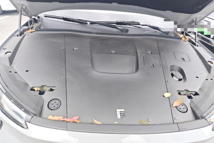 Used Nio EC6 2024 75 kWh Engine Bay