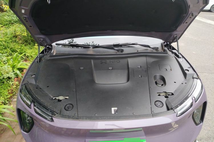 Used Nio EC6 2024 75 kWh Engine Bay