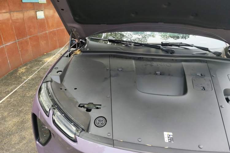 Used Nio EC6 2024 75 kWh Engine Bay Right