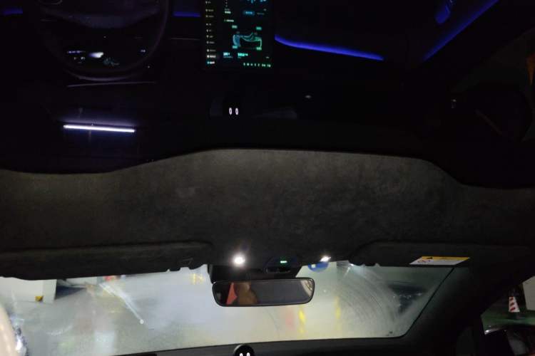 Used Nio EC6 2024 75 kWh Headliner