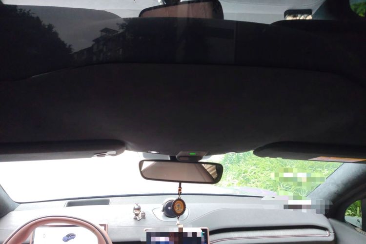 Used Nio EC6 2024 75 kWh Headliner