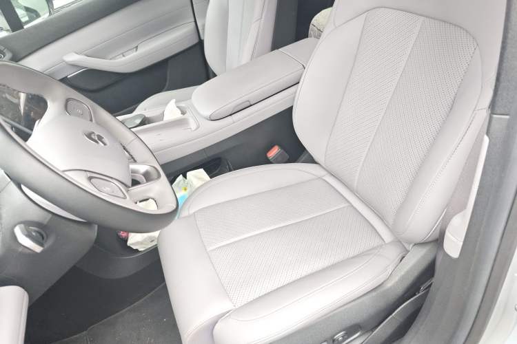 Used Nio EC6 2024 75 kWh Left Front Seat