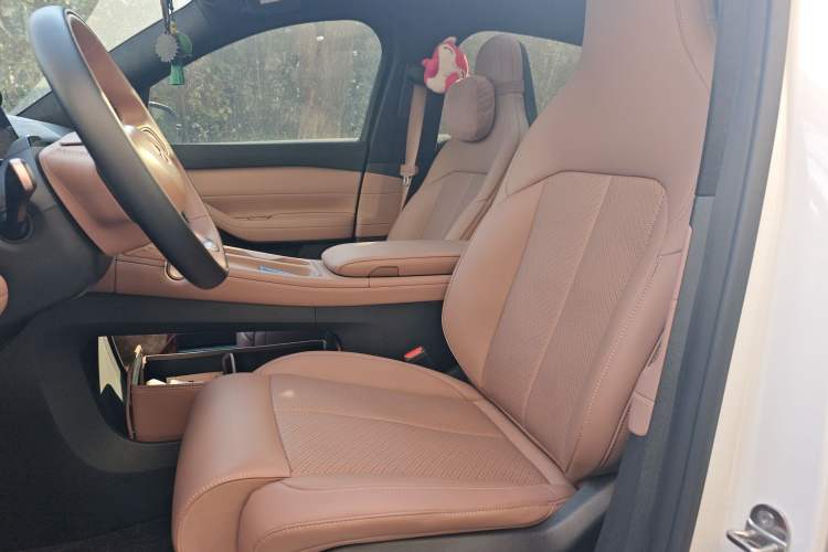 Used Nio EC6 2024 75 kWh Left Front Seat