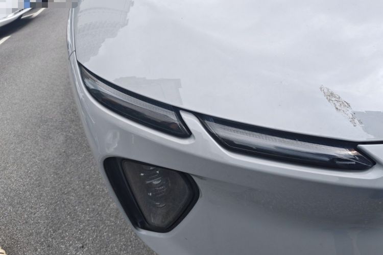 Used Nio EC6 2024 75 kWh Right Front Headlight