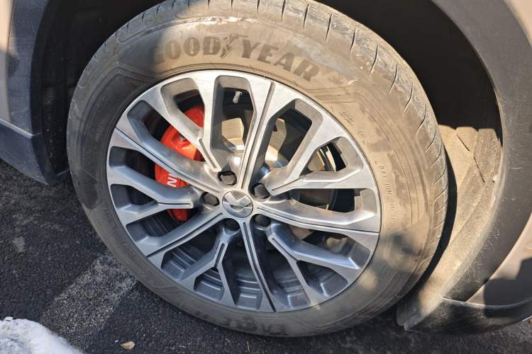Used Nio EC6 2024 75 kWh Right Front Wheel Hub