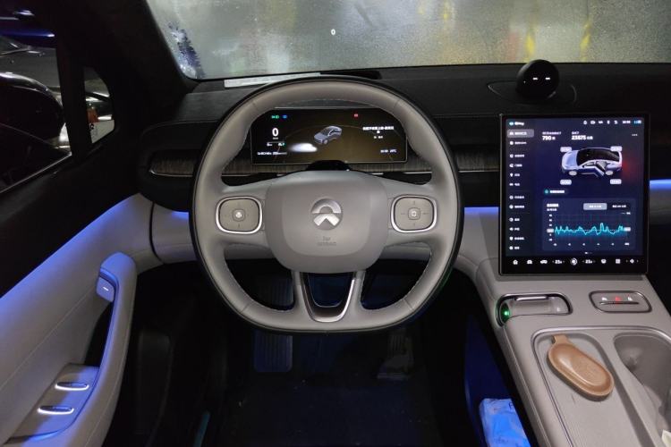 Used Nio EC6 2024 75 kWh Steering Wheel