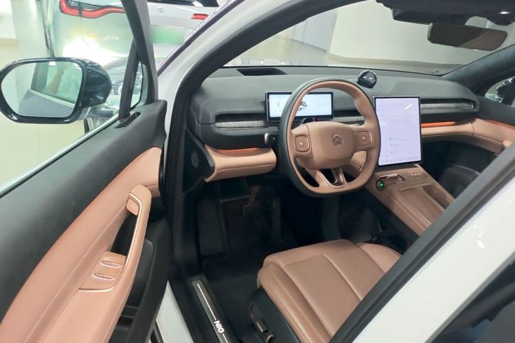 Used Nio EC6 2024 75 kWh Driver Seat