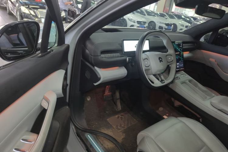 Used Nio EC6 2024 75 kWh Driver Seat