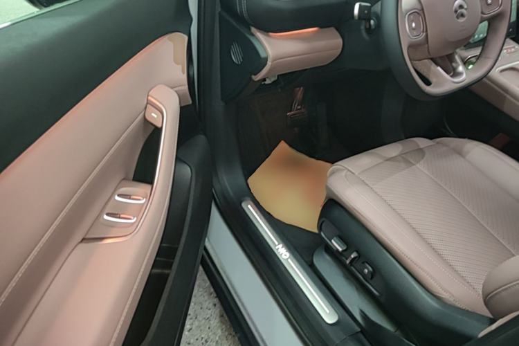 Used Nio EC6 2024 75 kWh Driver Seat