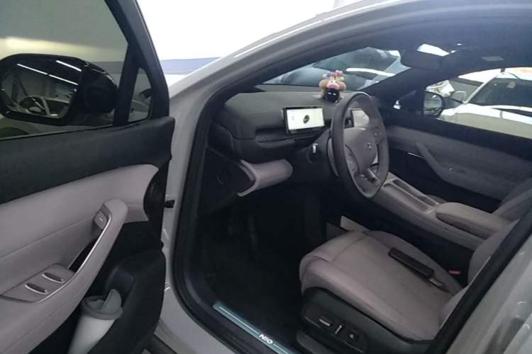 Used Nio EC6 2024 75 kWh Driver Seat
