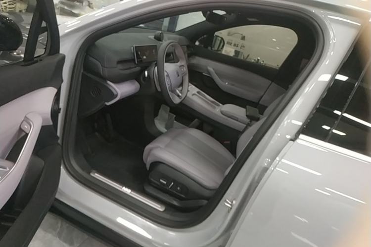 Used Nio EC6 2024 75 kWh Driver Seat
