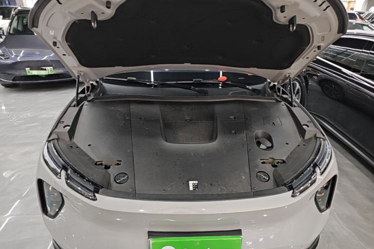 Used Nio EC6 2024 75 kWh Engine Bay