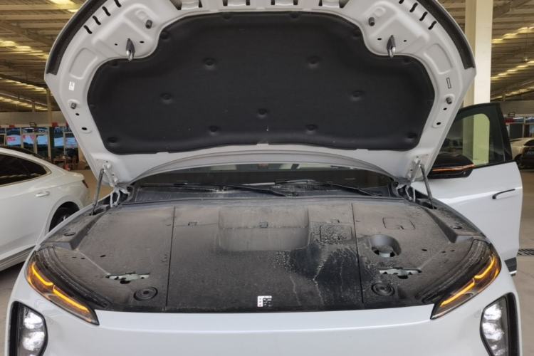 Used Nio EC6 2024 75 kWh Engine Bay