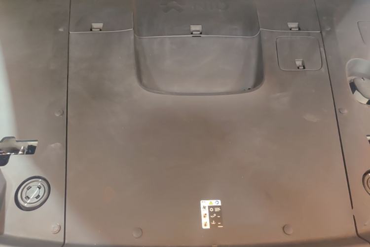 Used Nio EC6 2024 75 kWh Engine Bay