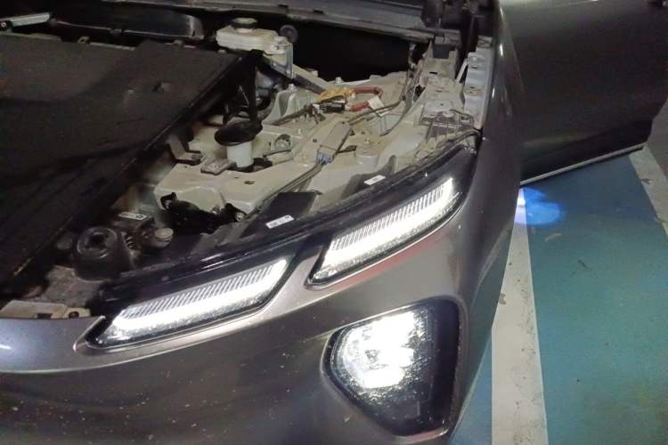 Used Nio EC6 2024 75 kWh Engine Bay Left