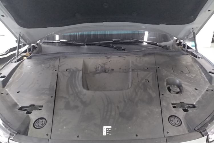 Used Nio EC6 2024 75 kWh Engine Bay