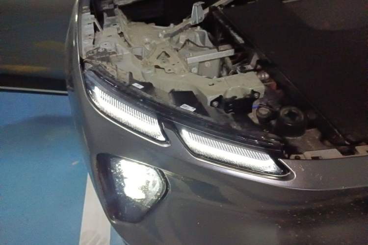 Used Nio EC6 2024 75 kWh Engine Bay Right
