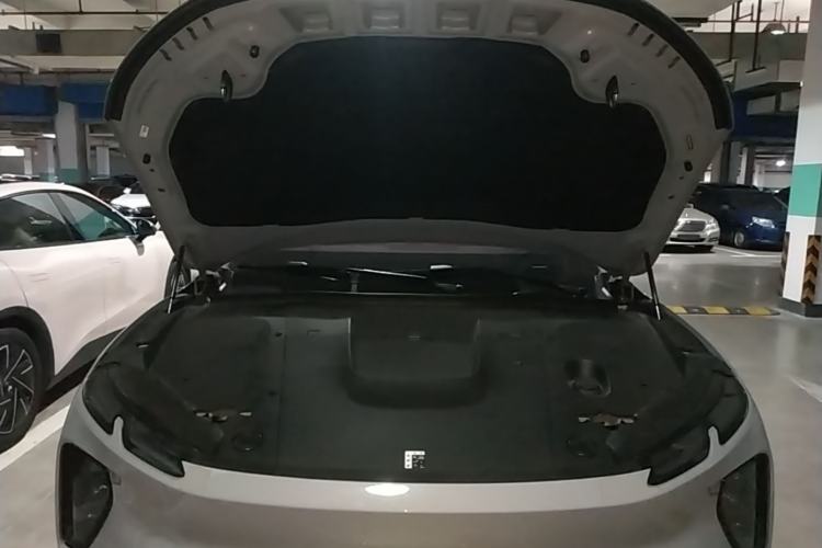 Used Nio EC6 2024 75 kWh Engine Bay