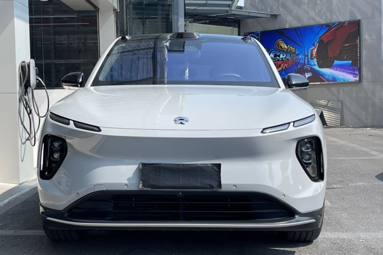 Used Nio EC6 2024 75 kWh Exterior 1