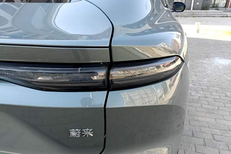 Used Nio EC6 2024 75 kWh Exterior 3
