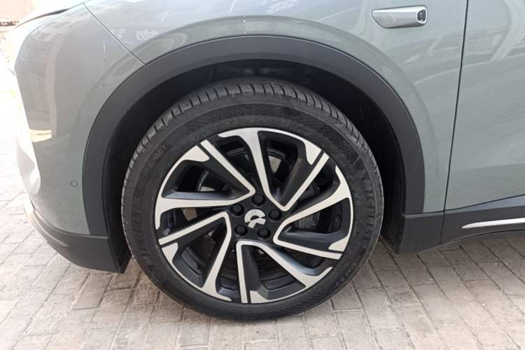 Used Nio EC6 2024 75 kWh Exterior 4